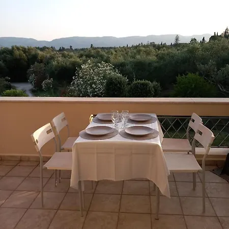 Alex 2 Bedroom Apartment Planos