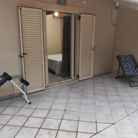 Alex 2 Bedroom Apartment